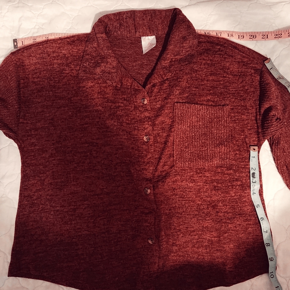No Boundaries Sweater top size M burgundy new no tag